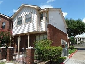 Primary Photo - 1103 Dulles Ave