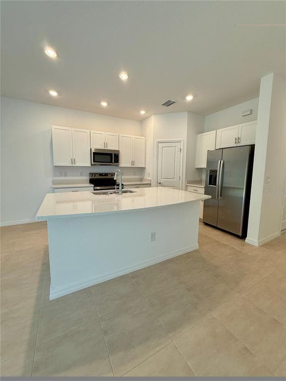 Building Photo - 15132 Cuzcorro Ct