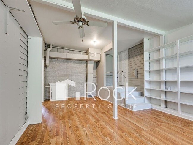 Building Photo - 3 Bedroom Home + 1 Bedroom Apartment near OCU and Uptown!