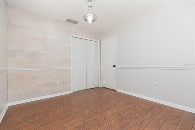 Building Photo - 2307 Lincoln Ct