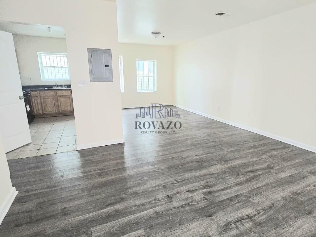 Building Photo - 111-113 Leslie Street