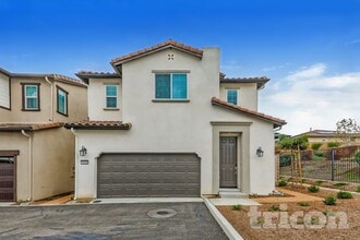 Building Photo - 31606 Dwight Dr