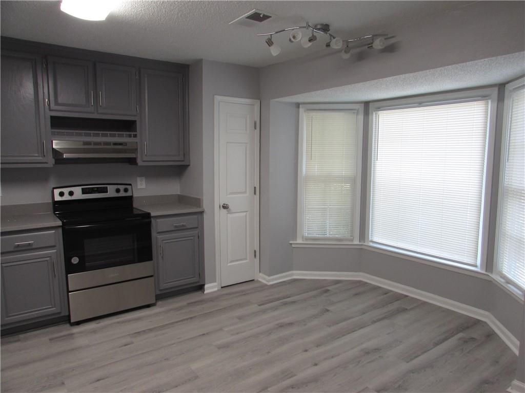 Building Photo - 1774 Twin Brooks Dr SE