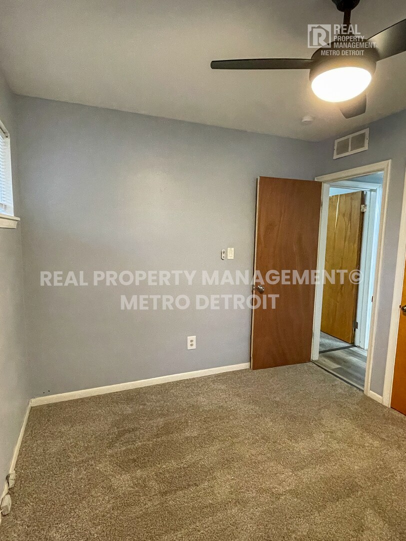 Building Photo - 25292 Orchard Grove St