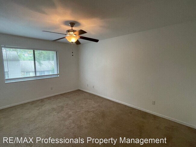 Building Photo - 3 br, 2.5 bath House - 3752 NW 55th Place