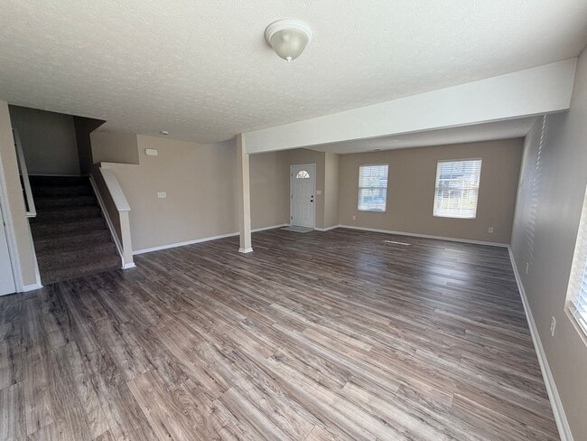 Building Photo - 1883 Creekstone Dr