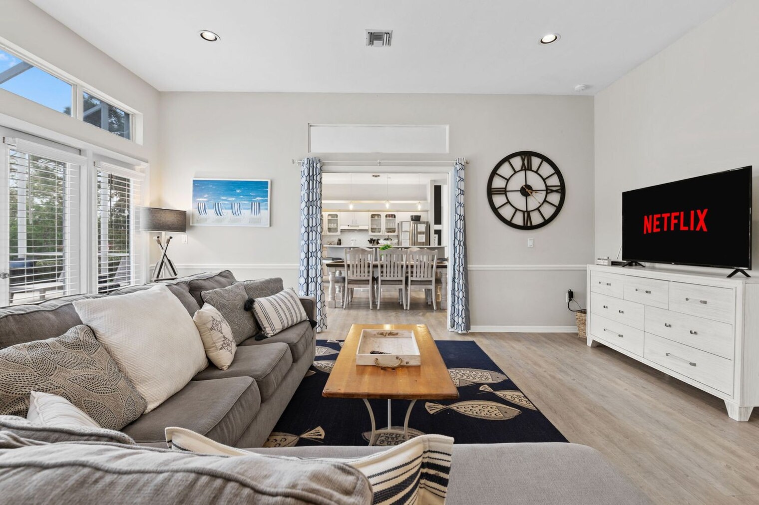 Building Photo - 4137 Pinar Dr