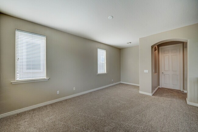 Building Photo - 8503 W Coyote Dr