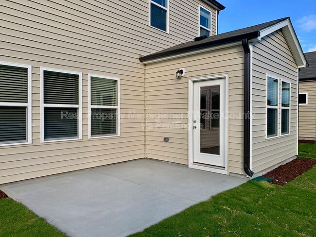 Building Photo - 3116 Lake Barkley Way