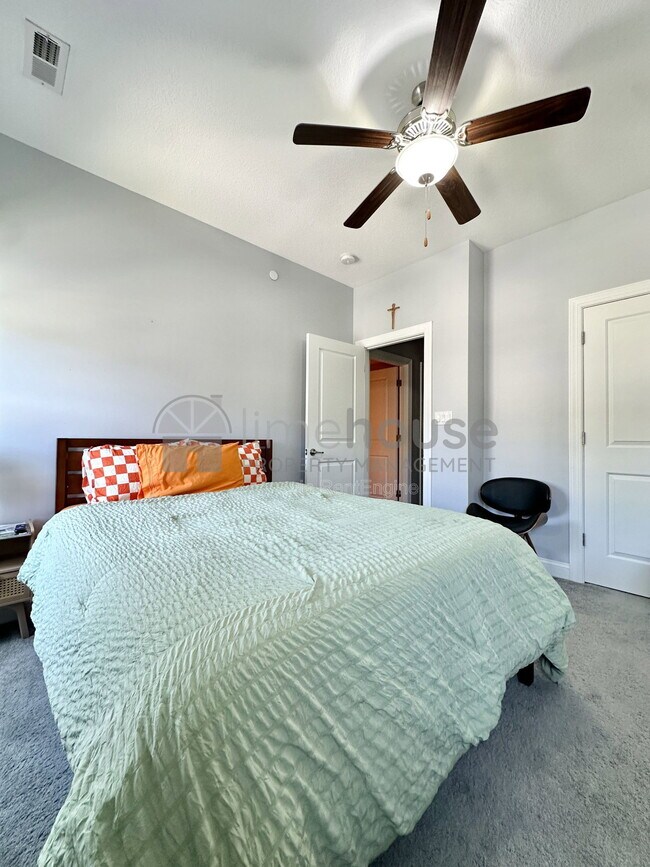 Building Photo - 127 Repose Ln