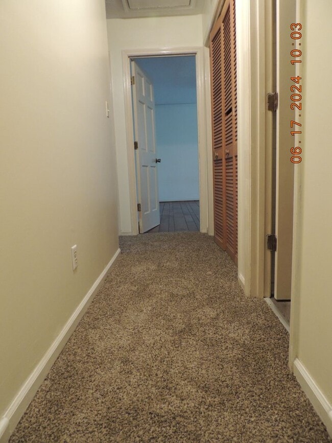 Building Photo - 102 Epworth Dr