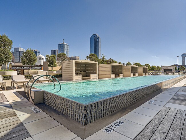 Building Photo - 2200 Victory Ave