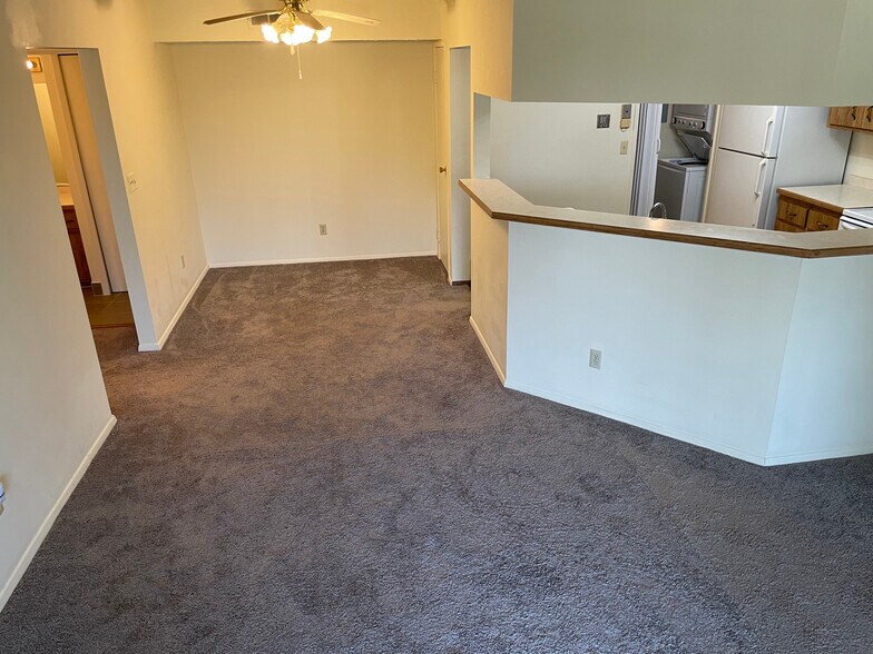 Building Photo - 1150 Tollis Pky