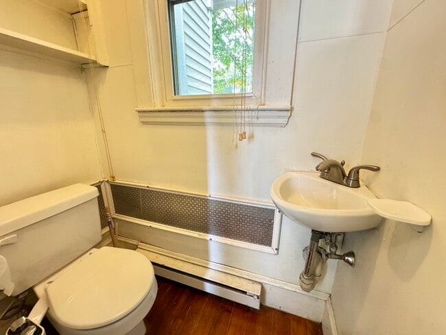 Building Photo - 273 Front St