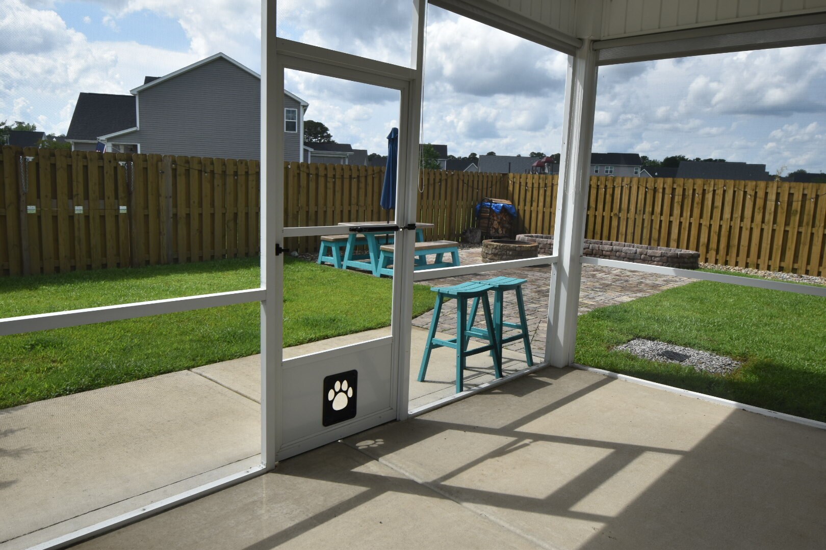 Building Photo - 3005 Primrose Ln