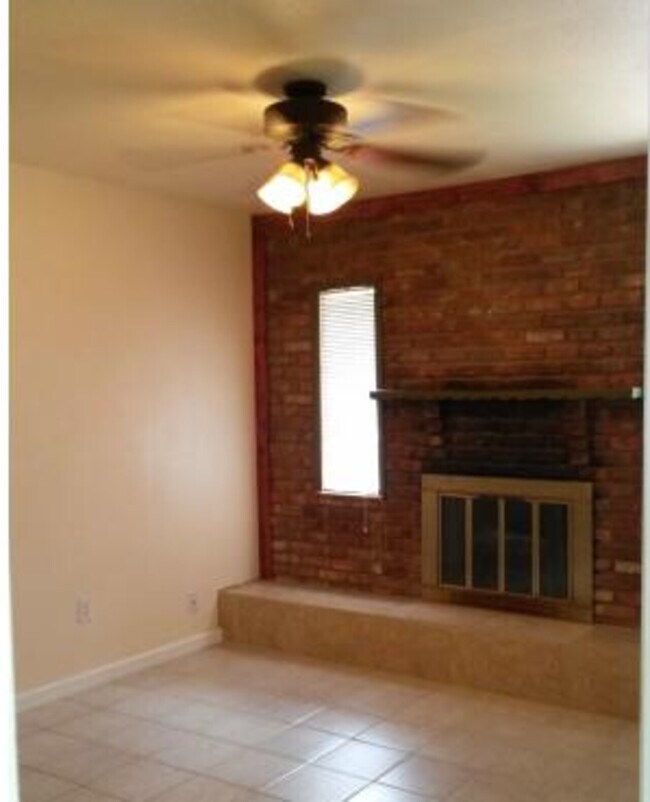 Building Photo - 112 Manson Dr