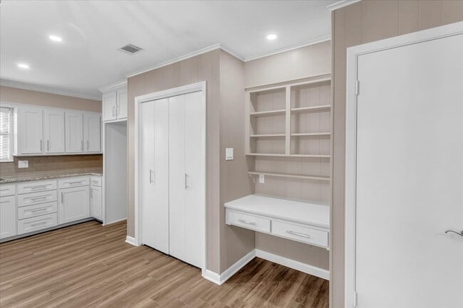 Building Photo - 509 Dean Dr