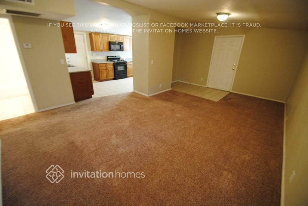 Building Photo - 2329 N 28th St