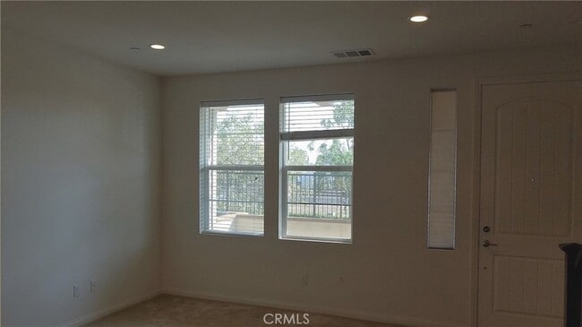 Building Photo - 908 N Acacia Ct
