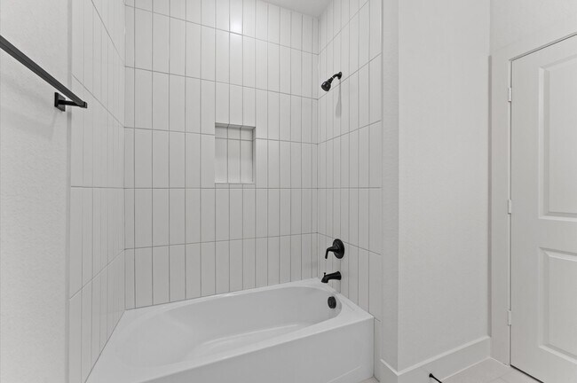 Building Photo - 8218 Sherman Pk Trl