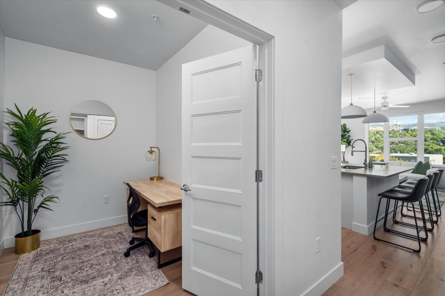 Building Photo - 320 N 490 W
