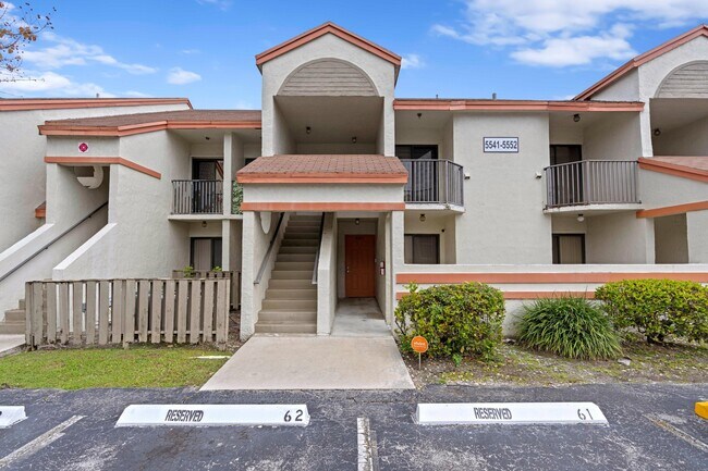 Building Photo - 5545 Courtyard Dr