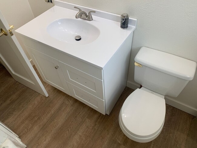 Building Photo - 2923-2925 Poly Dr