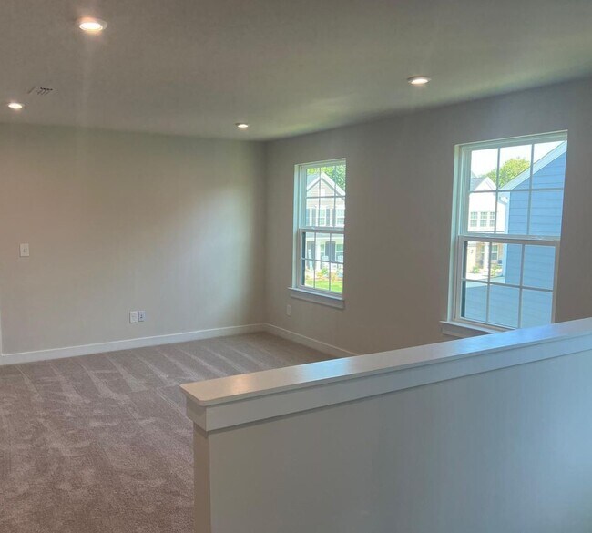 Building Photo - Elegant Home located in Union County with 5BR/4BA