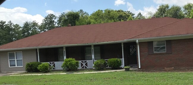 Building Photo - 105 Knoxville Rd