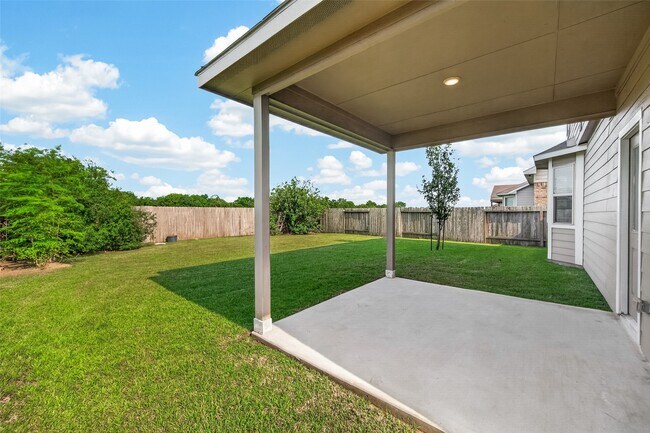 Building Photo - 16226 Westley Ridge Dr