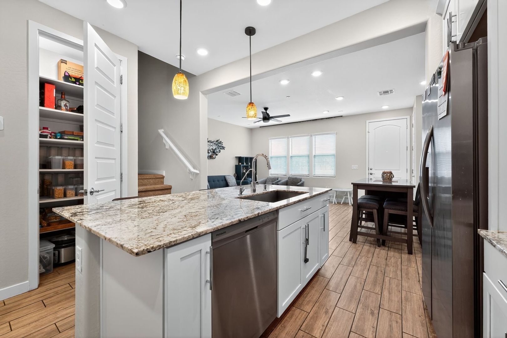Building Photo - 4077 S Sabrina Dr