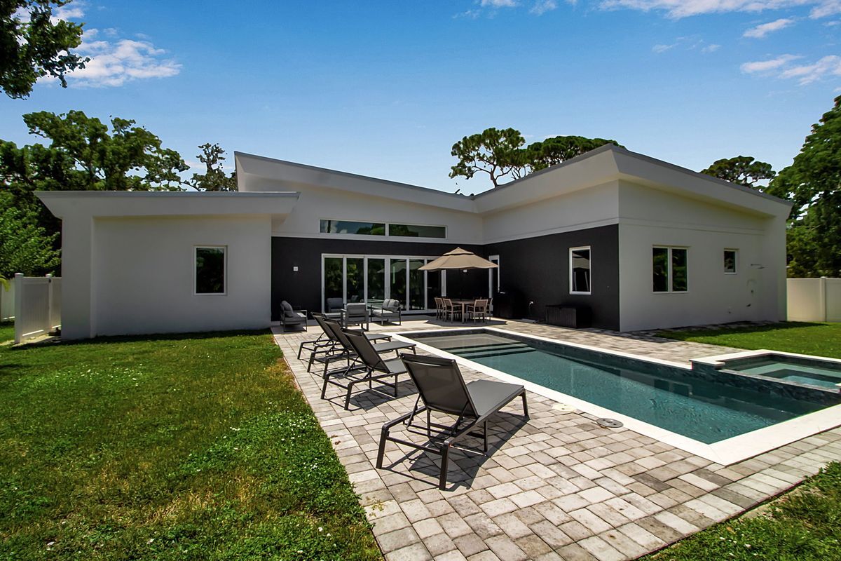 Building Photo - 2231 Wood St