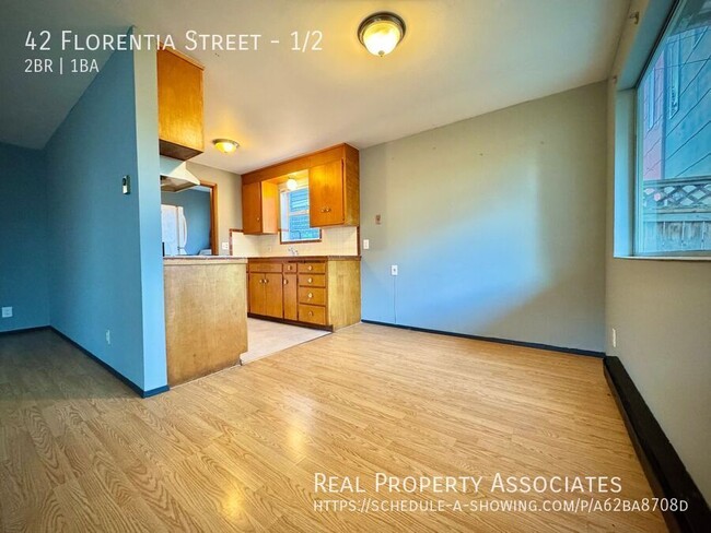 Building Photo - Charming 2-Bedroom, 1-Bath Unit for Rent i...