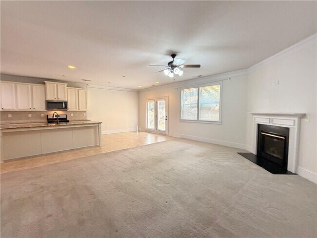 Building Photo - 235 Broadmoor Dr