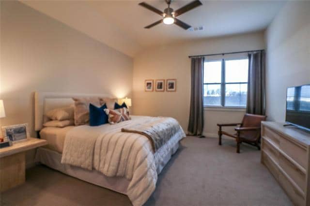 Building Photo - 264 Spring Hill Rd