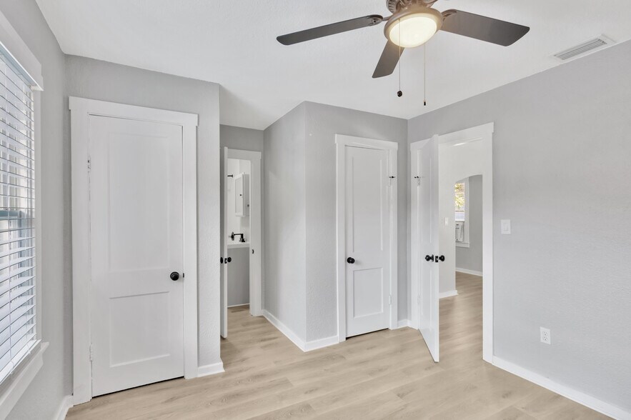 Master Bedroom - 1485 Hamlet Ave