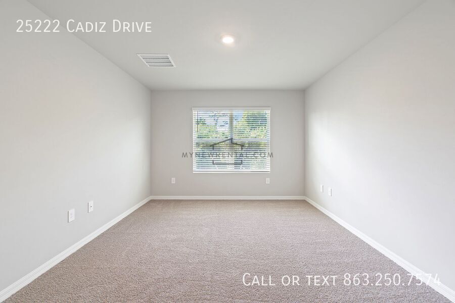 Building Photo - 25222 Cadiz Dr