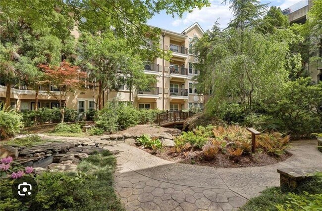 Building Photo - 1850 Cotillion Dr