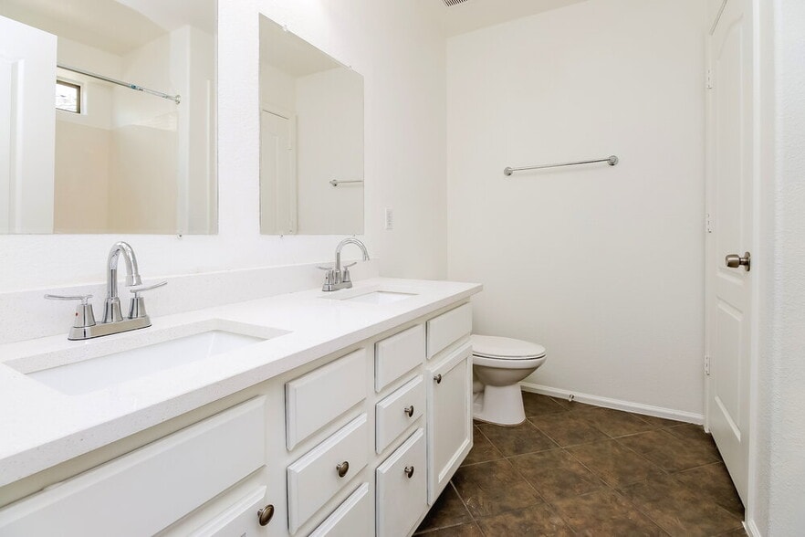 Building Photo - 29420 N Blackfoot Daisy Dr