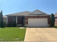 Building Photo - 2400 Lohani Ln