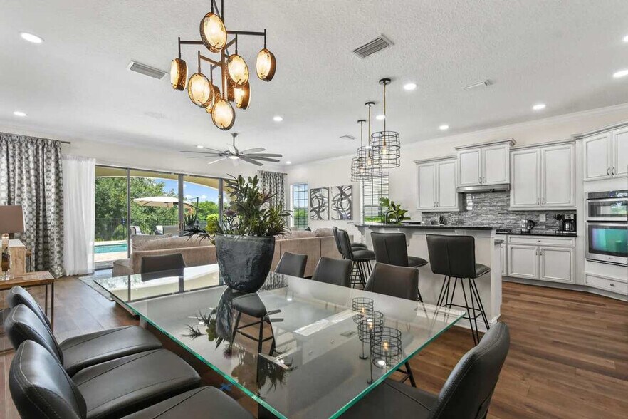 Building Photo - 1101 Castle Pines Ct