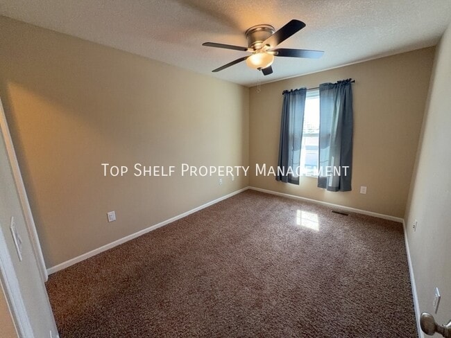 Building Photo - 3707 NE Marissa Ln