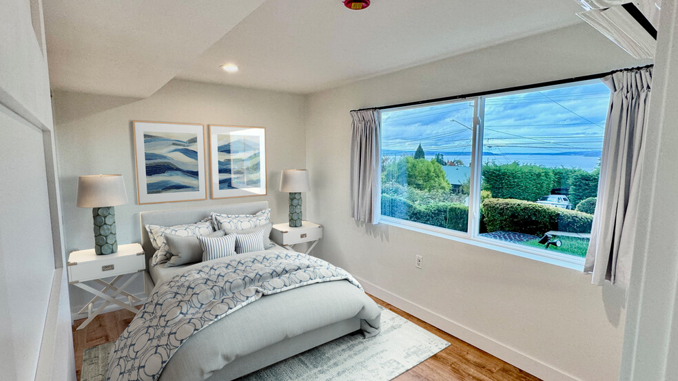 Bed 2 with Sound View - 3402 W Mukilteo Blvd