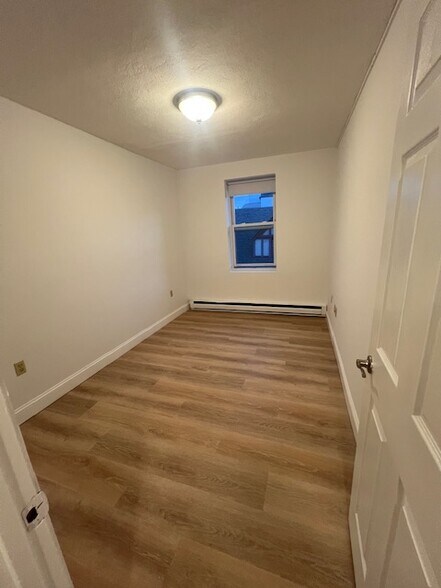 Building Photo - 111 Norway St