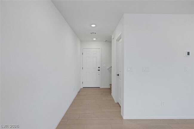 Building Photo - 9514 Wayfarer Seek Ct