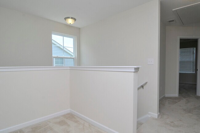 Building Photo - 429 Eastfair Dr