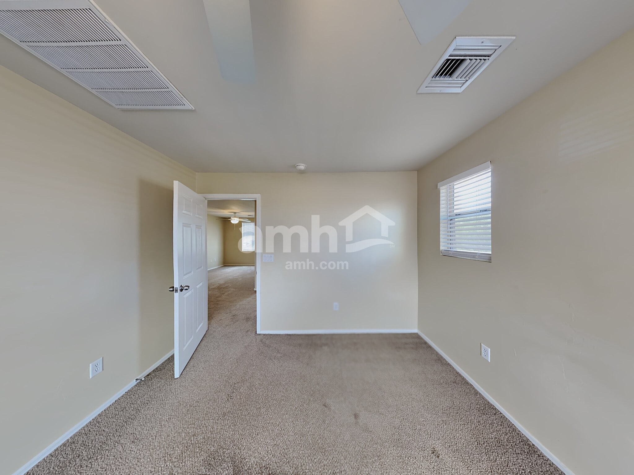 Building Photo - 12951 N Fox Hollow Dr