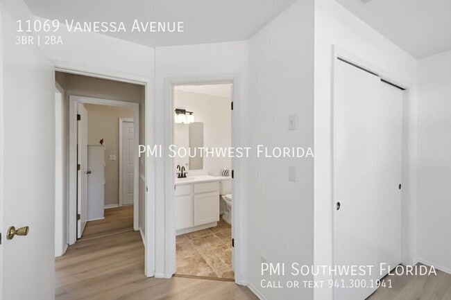 Building Photo - 11069 Vanessa Ave