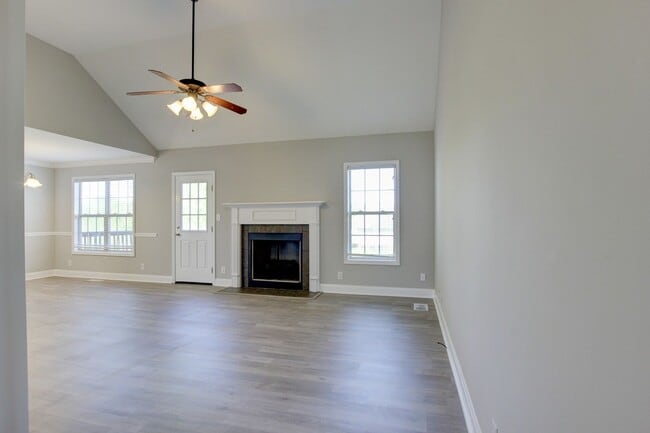 Building Photo - Bonus room is HUGE.  WOW