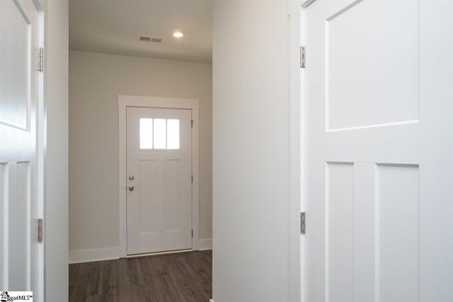 Building Photo - 9 Meteora Way